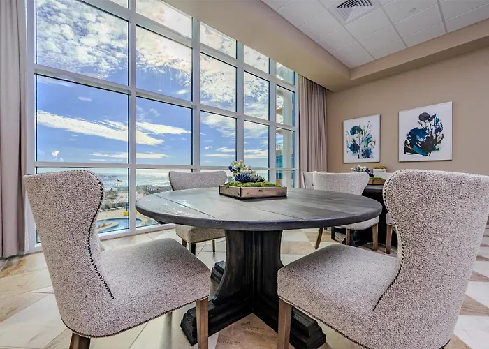 Phoenix Gulf Towers 2106 Apartment *